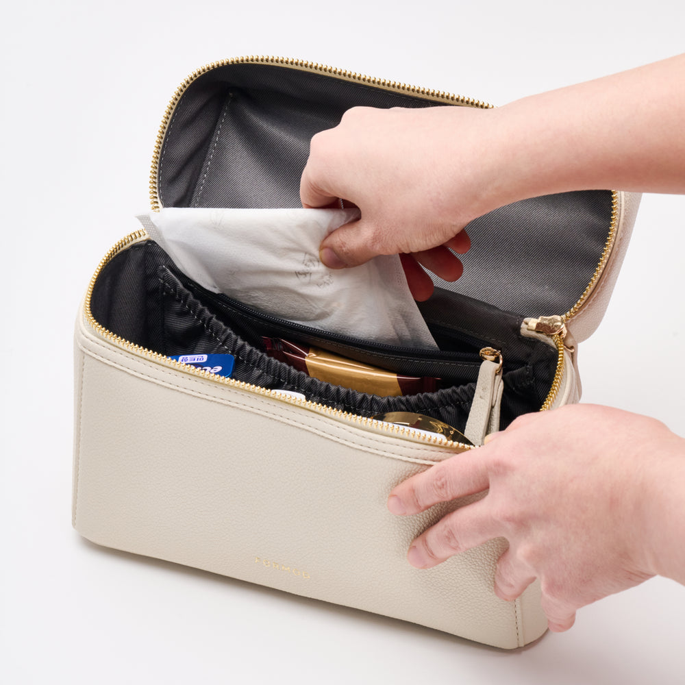 Private zip pocket